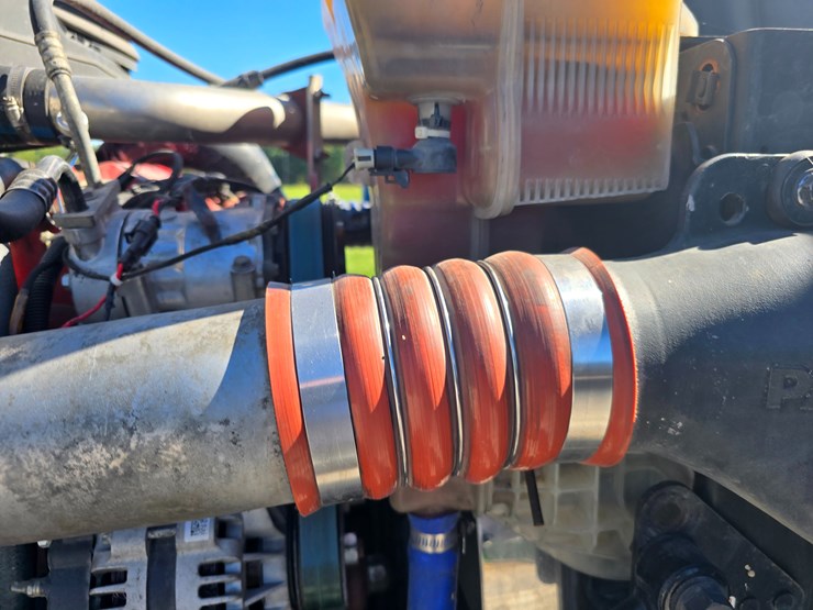 2015-peterbilt-579-image-60