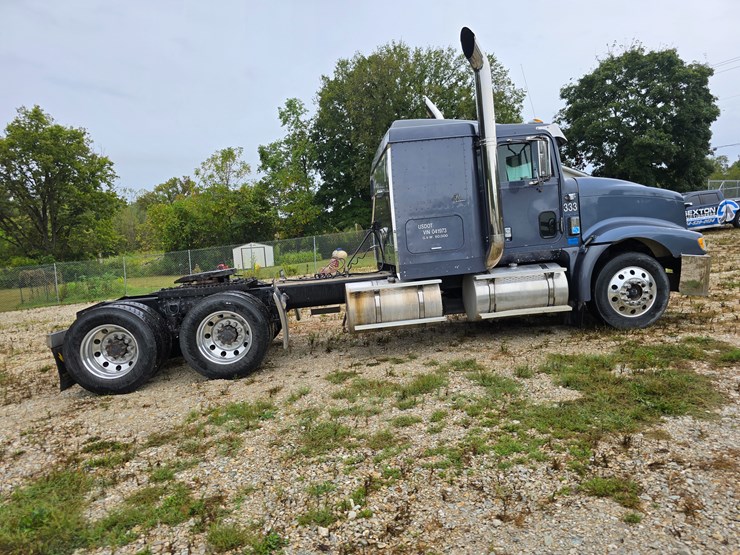 1999-international-9400-image-34