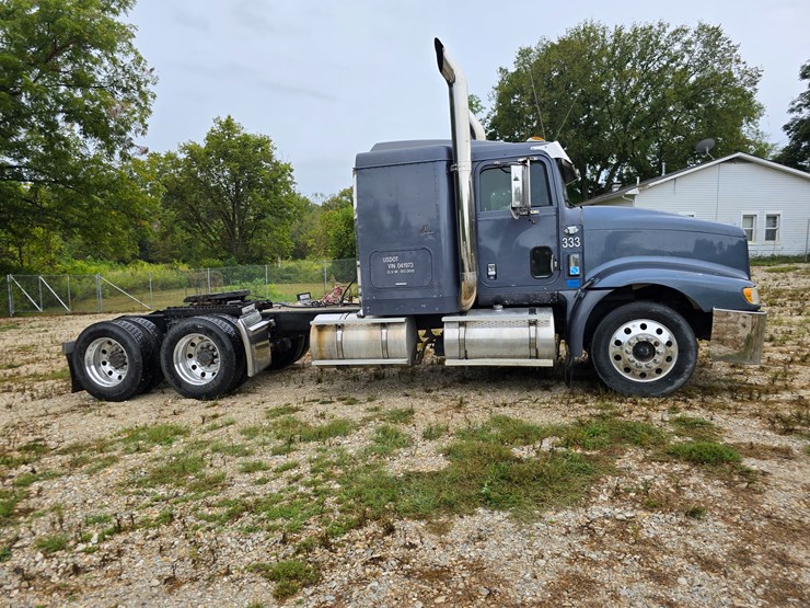 1999-international-9400-image-36