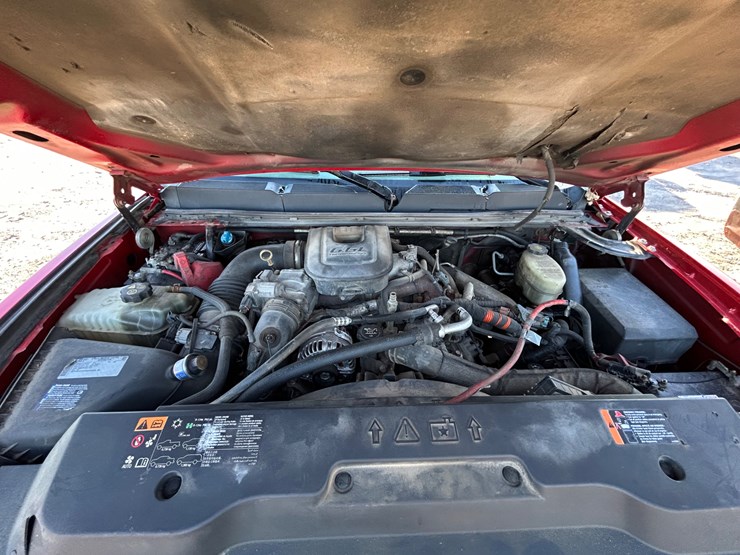 2013-chevrolet-2500-image-15