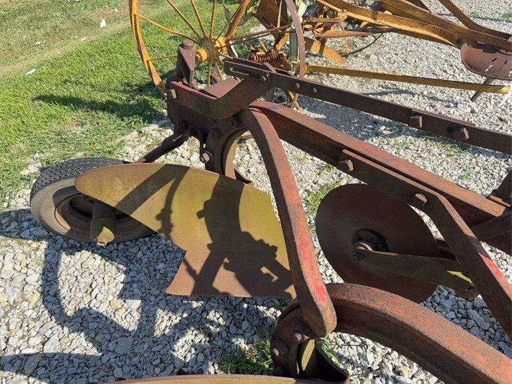 2-bottom-trip-plow-image-14