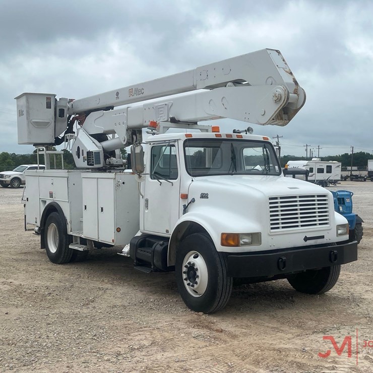 2000 INTERNATIONAL 4700