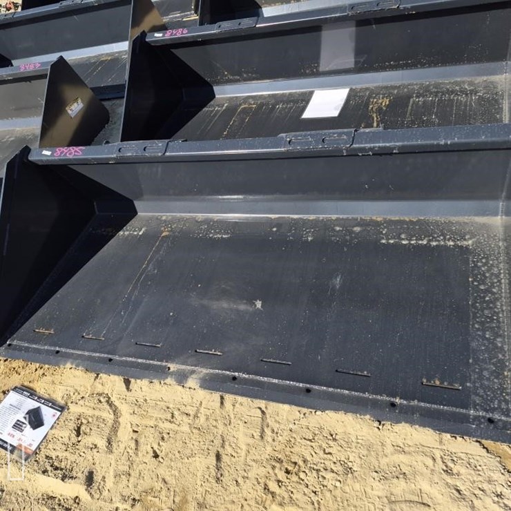 WOLVERINE TDB-11-78W MATERIAL BUCKET