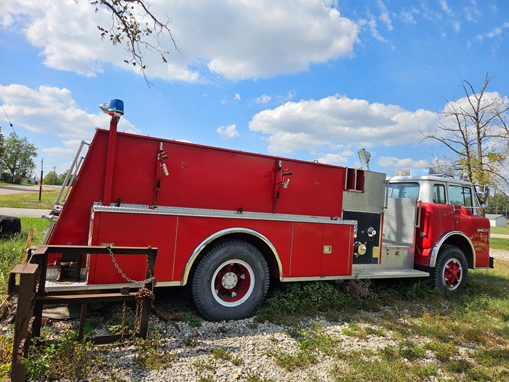 1983-ford-c800-image-8