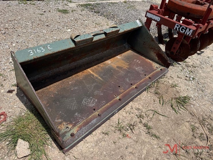 69"-smooth-bucket-w/-bolt-on-cutting-edge-skid-steer-attachment-image-1