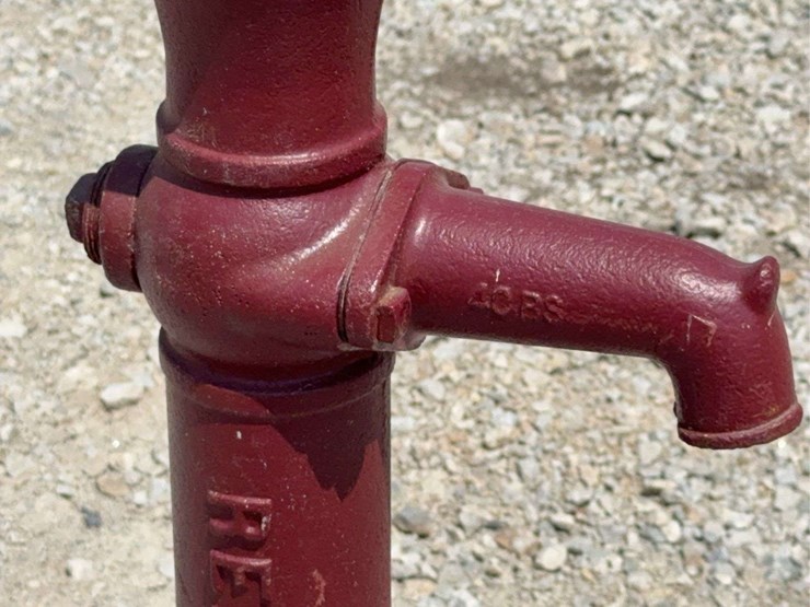 red-jacket-pump-image-7