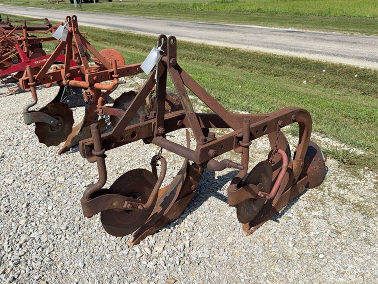 2-bottom-plow-image-7