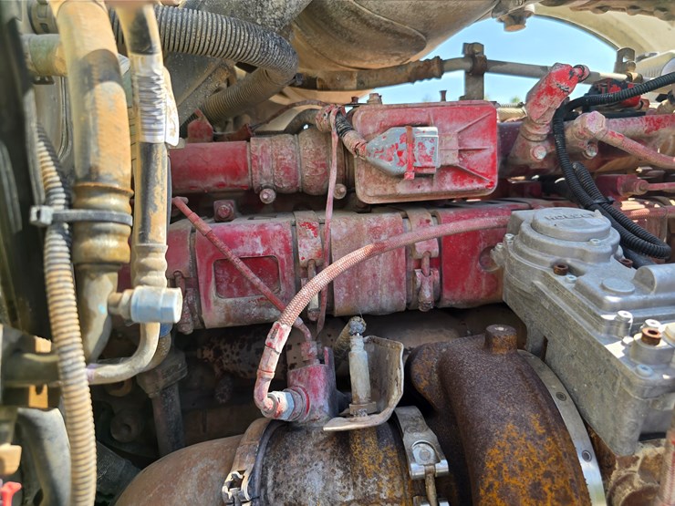 2014-peterbilt-365-image-68