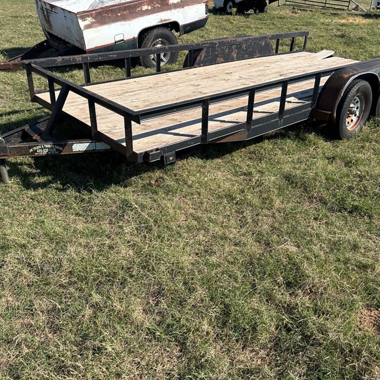 #82 • Utility Trailer