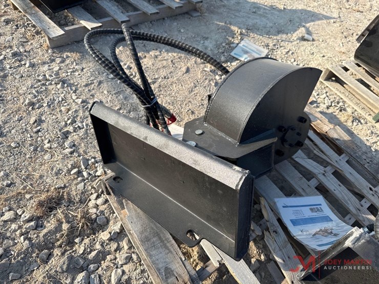 new-stump-grinder-mini-skid-steer-attachment-image-2