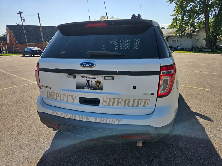 2014-ford-explorer-image-11