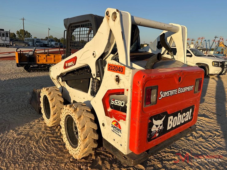 2021-bobcat-s590-image-3