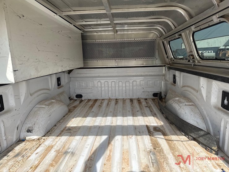 2016-ford-f150-xl-image-9