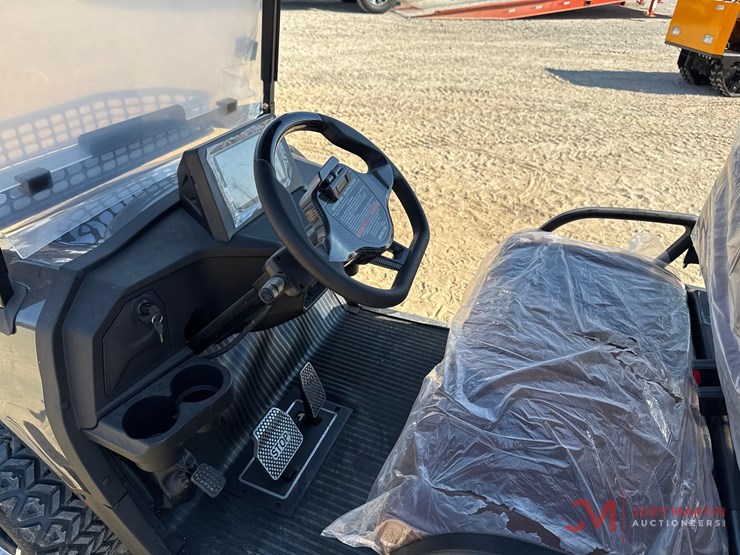 new-electric-sdlgc80-golf-cart-image-11