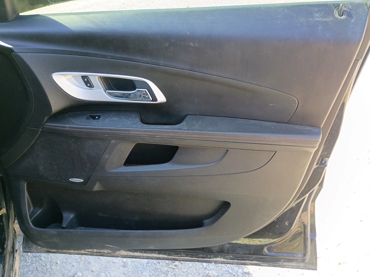 2012-chevrolet-equinox-image-30