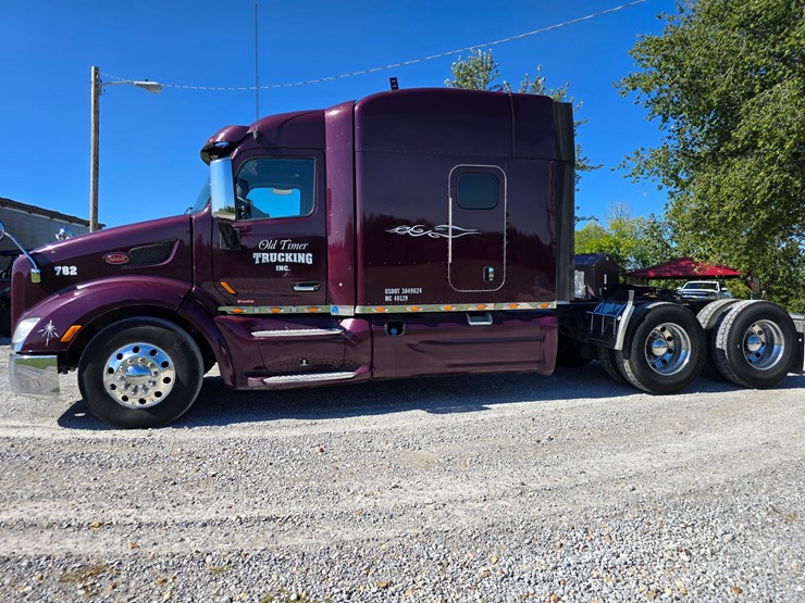 2015-peterbilt-579-image-7