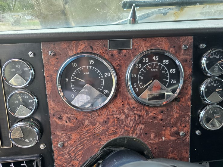 1999-international-9400-image-79