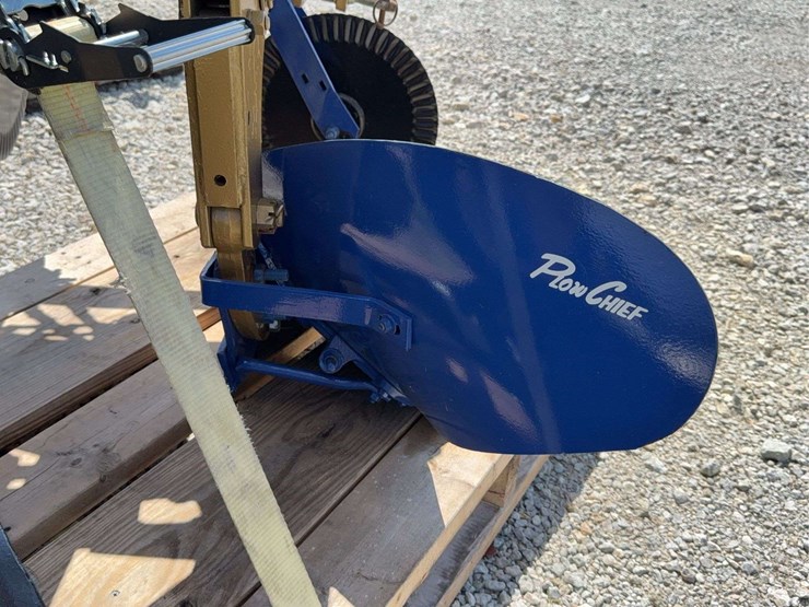 2-bottom-2-way-plow-image-22