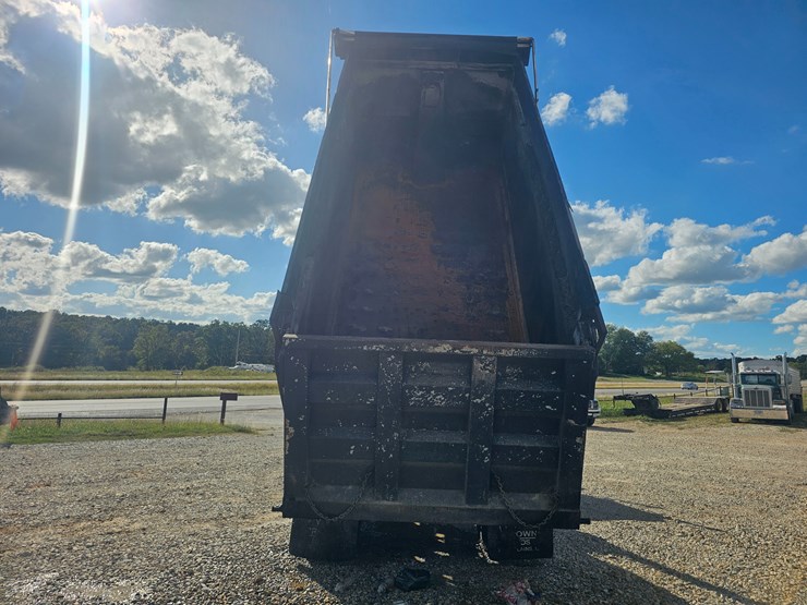 1989-peterbilt-379-image-52