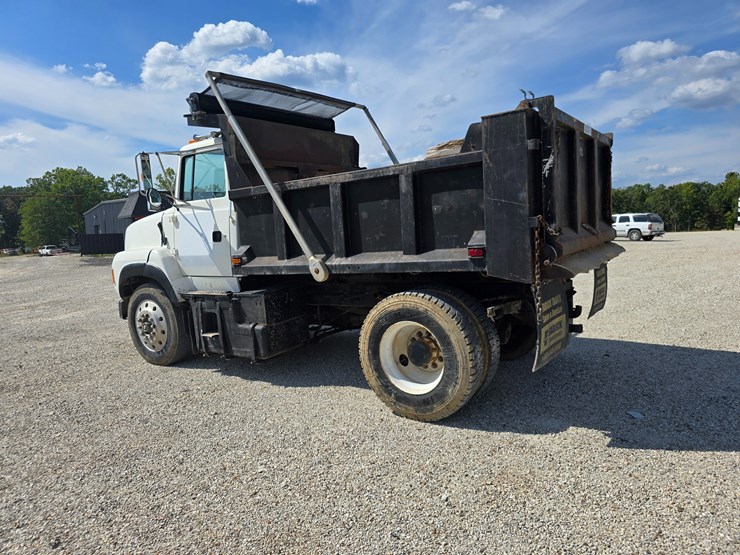 1994-ford-lta9000-image-14