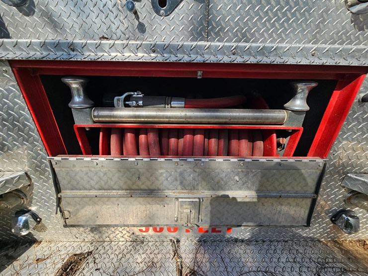 1983-ford-c800-image-71