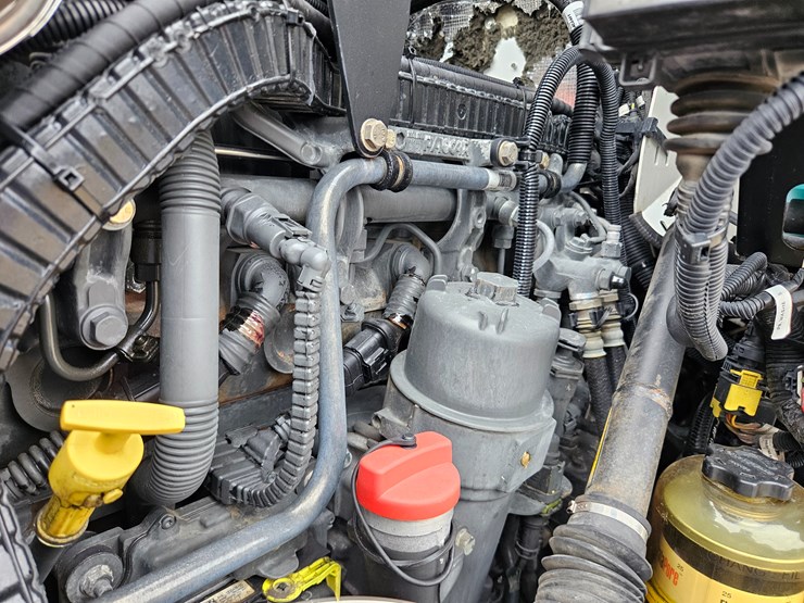 2015-kenworth-t800-image-57