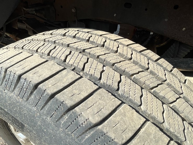 2016-ford-f350-image-40