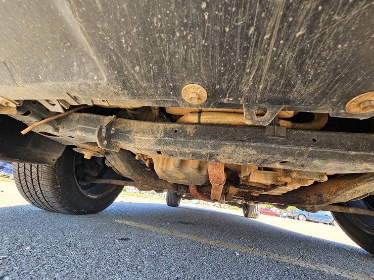 2017-ford-explorer-image-25