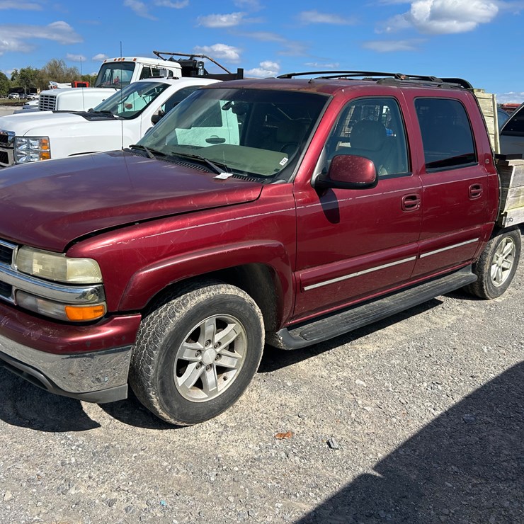 2002 CHEVROLET SUBURBAN