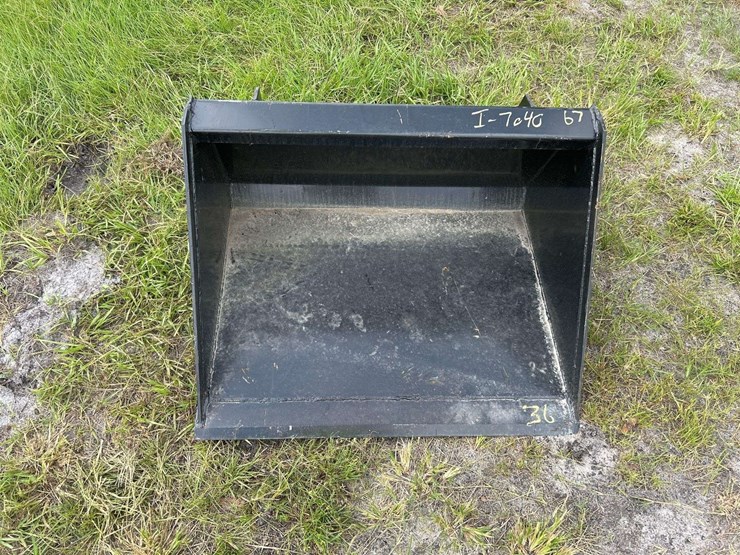 2025-jmr-36in-bucket-mini-skid-steer-attachment-image-7