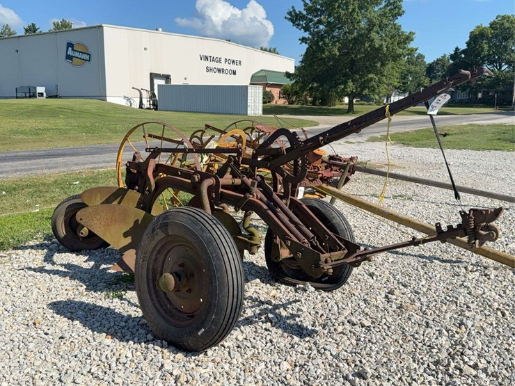 2-bottom-trip-plow-image-1