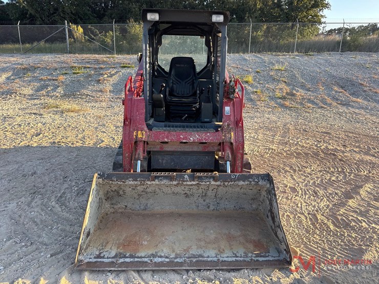 2019-takeuchi-tl8-image-5