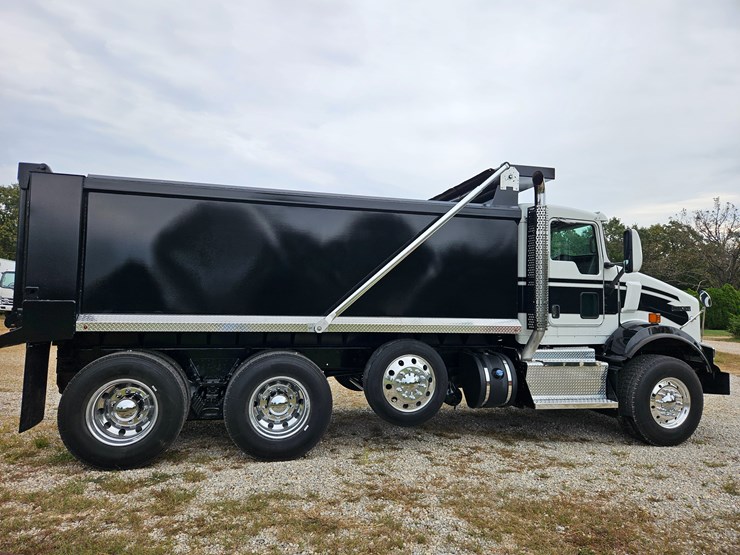 2015-kenworth-t800-image-21