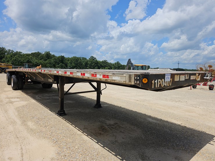 2011-great-dane-flatbed-image-1