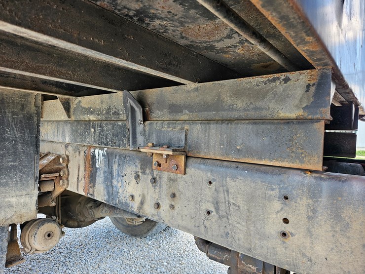 1993-ford-f800-image-77