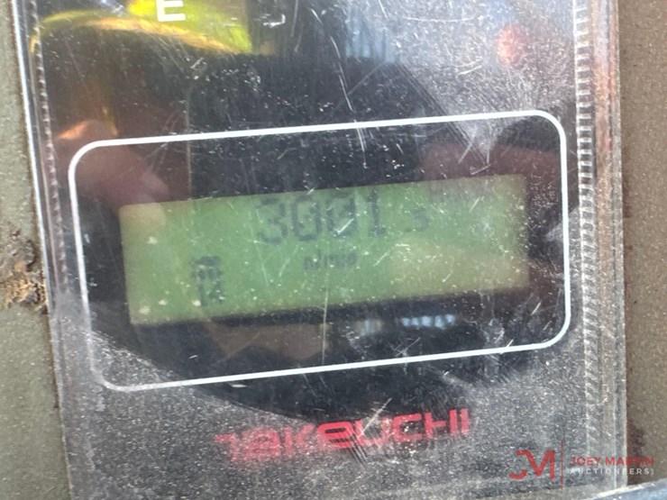2019-takeuchi-tl8-image-17