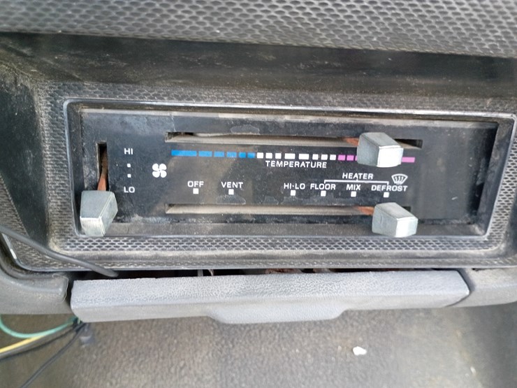 1989-ford-f800-image-56