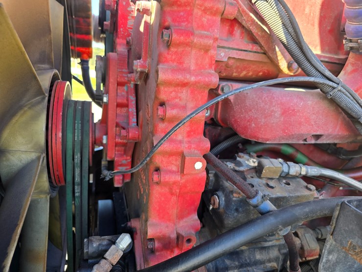 2015-peterbilt-579-image-45