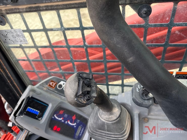 kubota-svl97-2-image-9