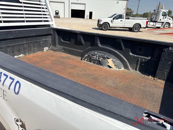 2017-ford-f250-xl-image-8