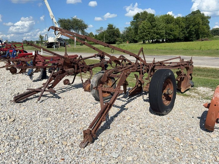 3-bottom-trip-plow-image-8