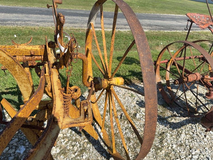 horse-drawn-cultivator-image-5