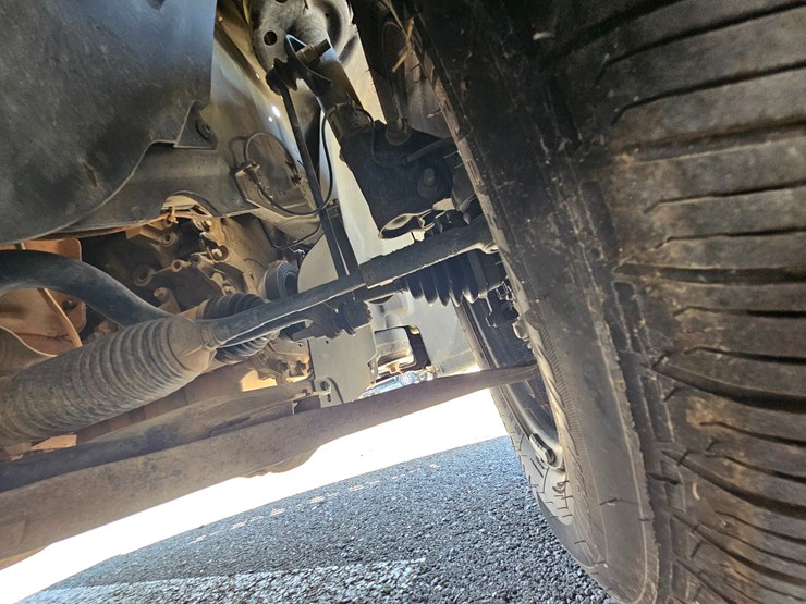 2017-ford-explorer-image-58