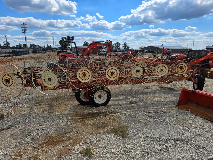 2000-h-&-s-bf16-image-21