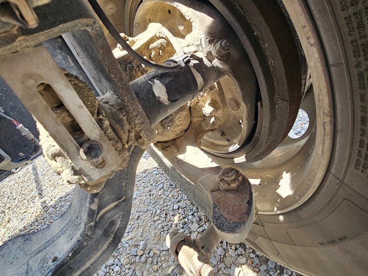 2010-peterbilt-389-image-58