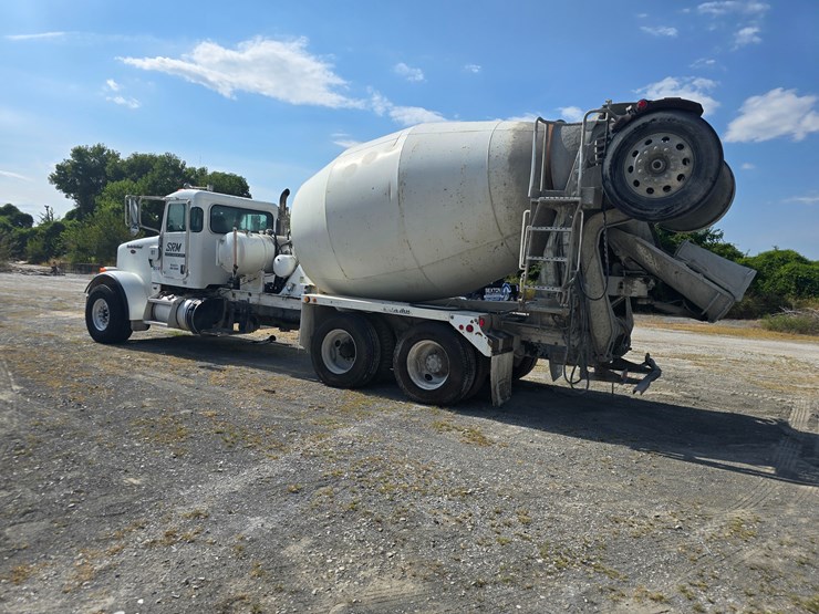 2014-peterbilt-365-image-15