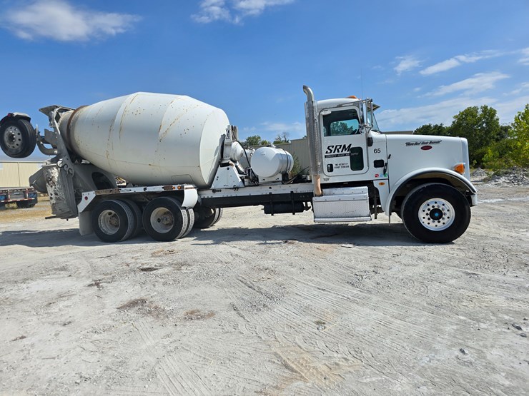 2014-peterbilt-365-image-40