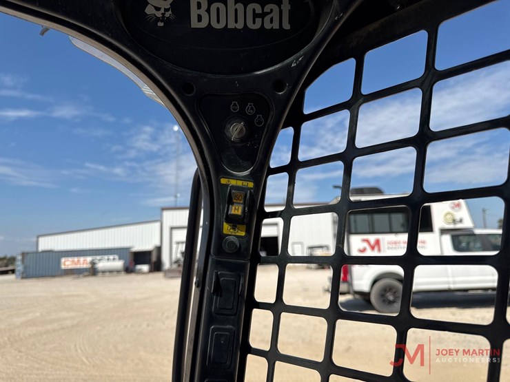 2021-bobcat-s590-image-16