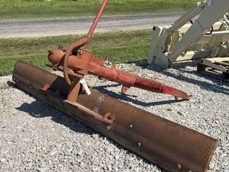 fast-hitch-mounted-blade-image-1