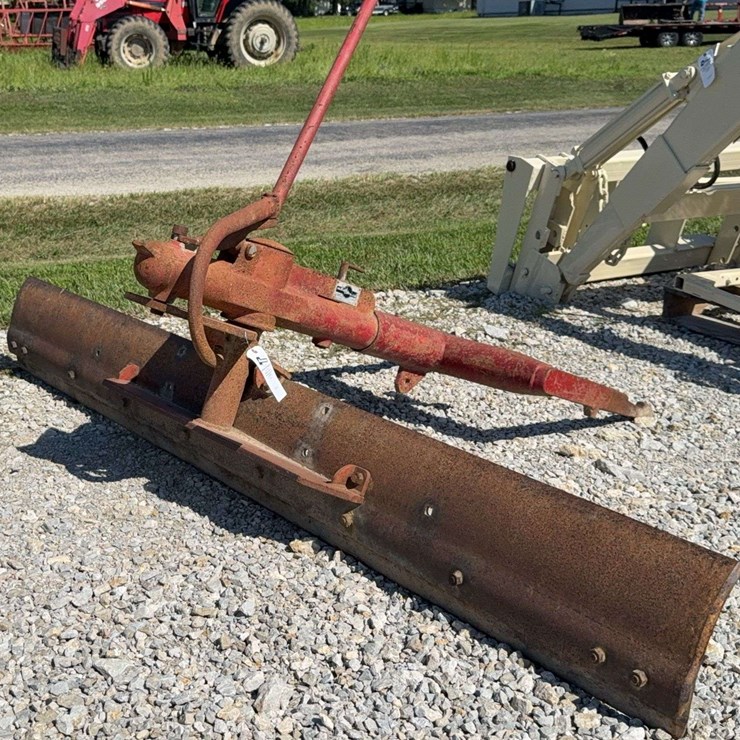 Fast Hitch Mounted Blade
